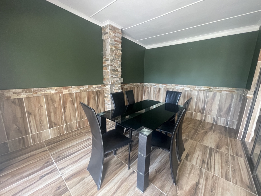 4 Bedroom Property for Sale in Cove Ridge East Eastern Cape
